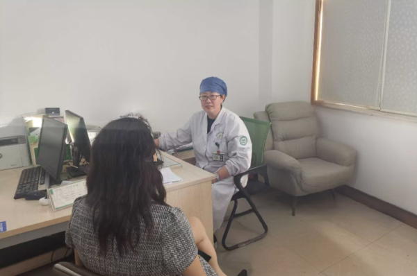 头痛一年像“套了紧箍咒”, 查验却一切平素? 大夫: 这种痛真不是在“装病”